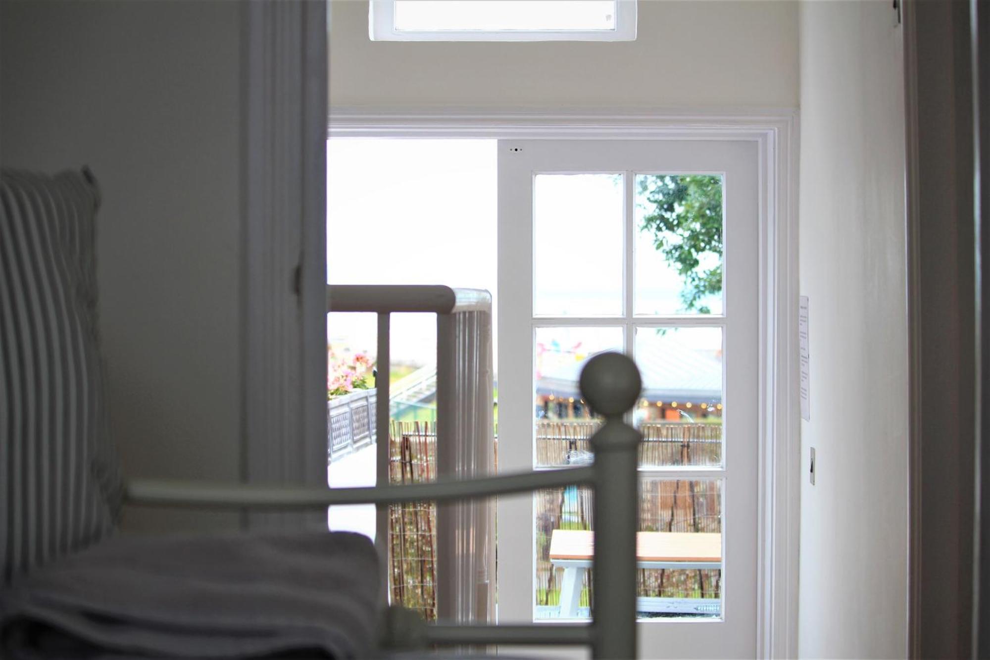 Villa Warwick House - Stunning House With Terrace And Sea Views, Sleeps 11 Worthing Exterior foto